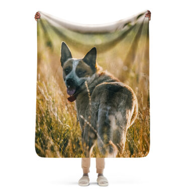 Custom Pet Portrait Blanket with Name – Ultra Soft Sherpa
